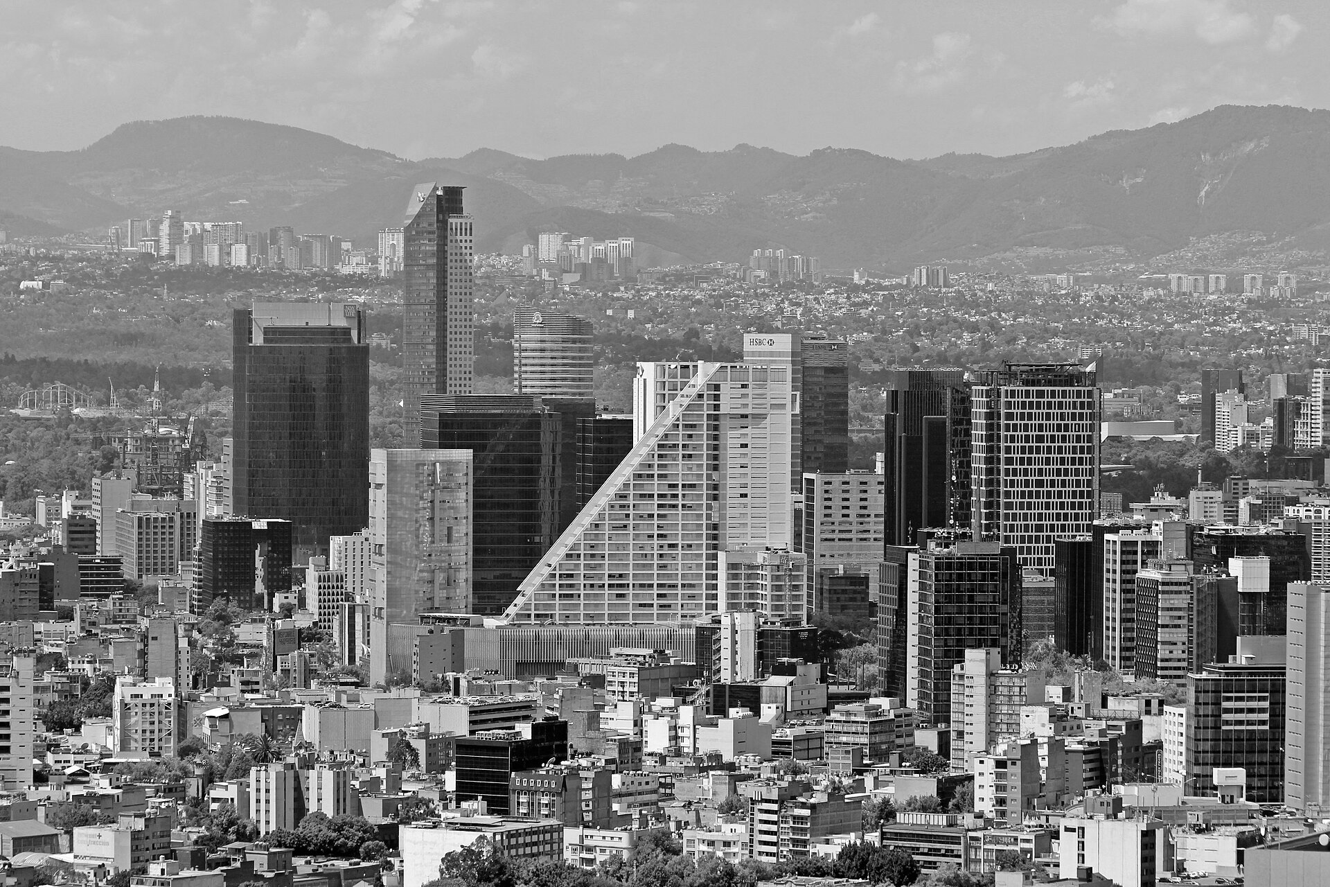 Mexico City skyline along Paseo de la Reforma
